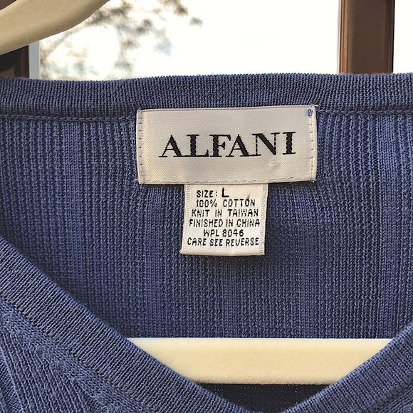 ALFANI MEN’S VINTAGE V - NECK LONG SLEEVE SWEATER - Large BLUE - GUC 🥳HP🥳 - Picture 4 of 14